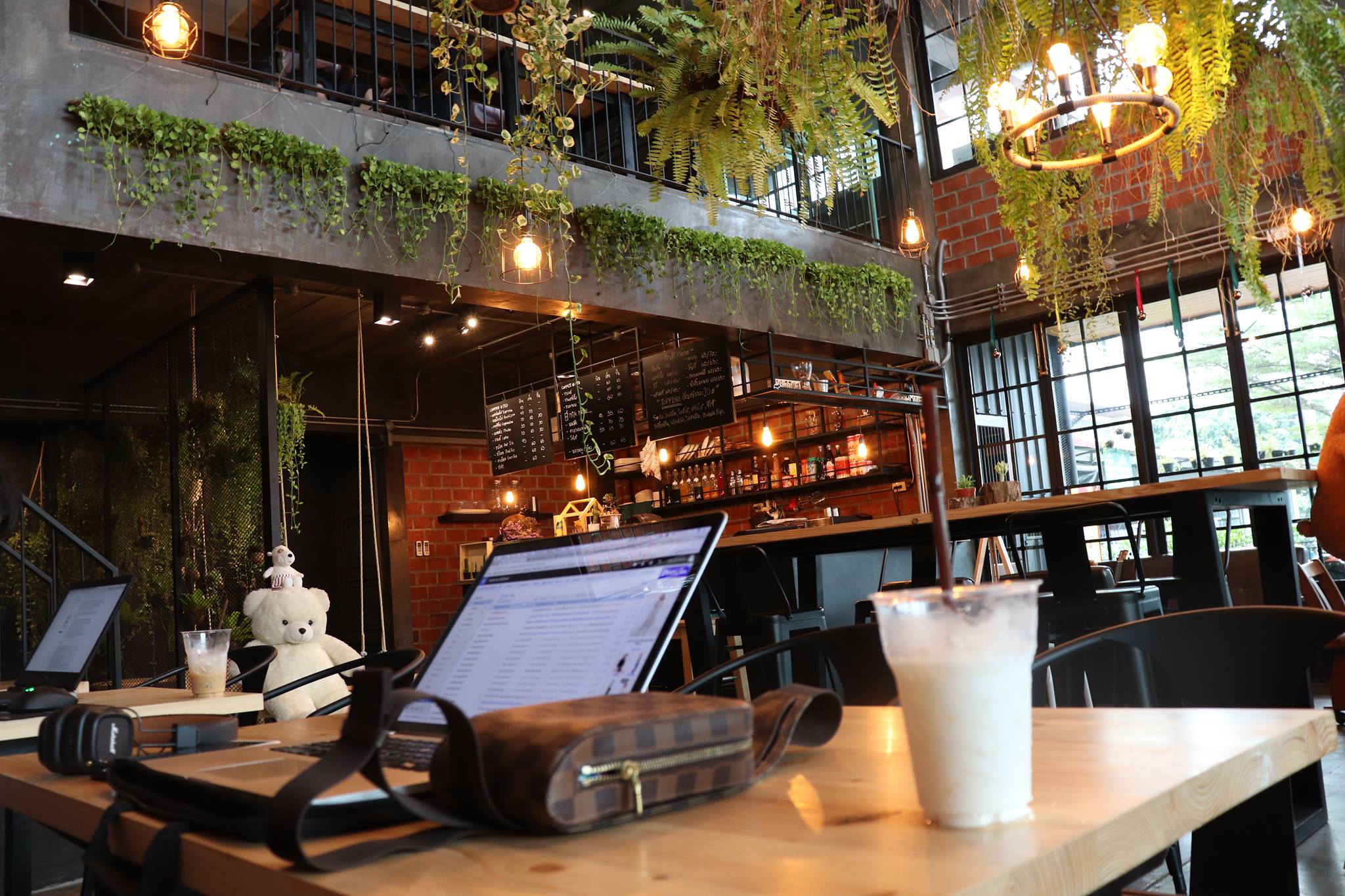 คาเฟ่-สวนหย่อม-ลาดพร้าว71-8